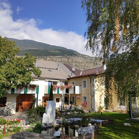 Obstbauernhof Fohlenhof Leilighet Laas Eksteriør bilde