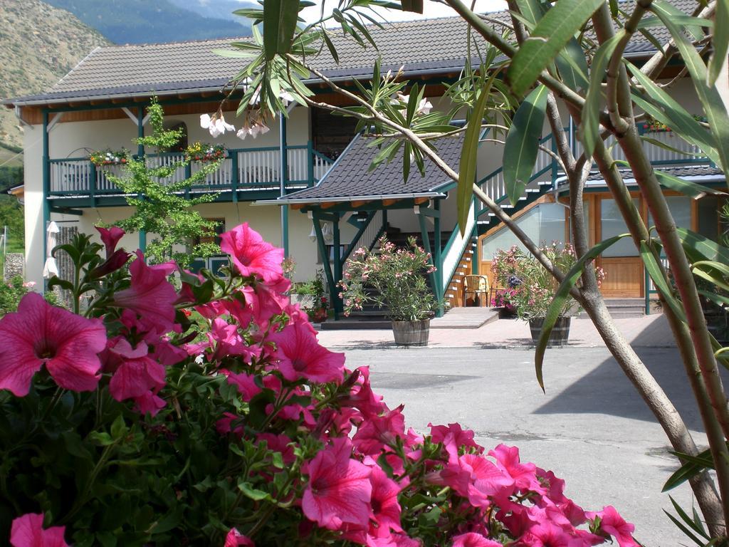 Obstbauernhof Fohlenhof Leilighet Laas Eksteriør bilde